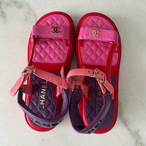 CHANEL Shoes - Spring/Summer 2022 Chanel sandals